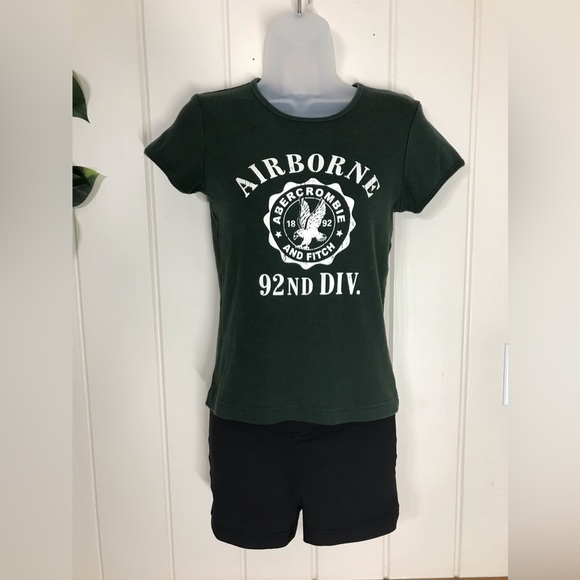 Abercrombie & Fitch Green Airborne 92nd Division Graphic Blouse 
Medium 8 - 10 - Picture 5 of 14
